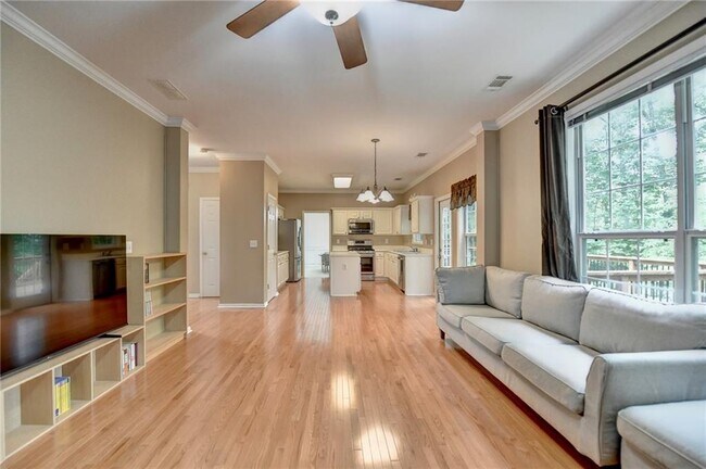 Building Photo - 2172 Woodbriar Dr