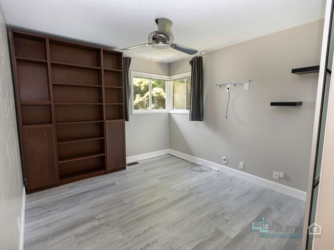 Building Photo - Charming 3-Bedroom Home in a Quiet Cul-de-Sac