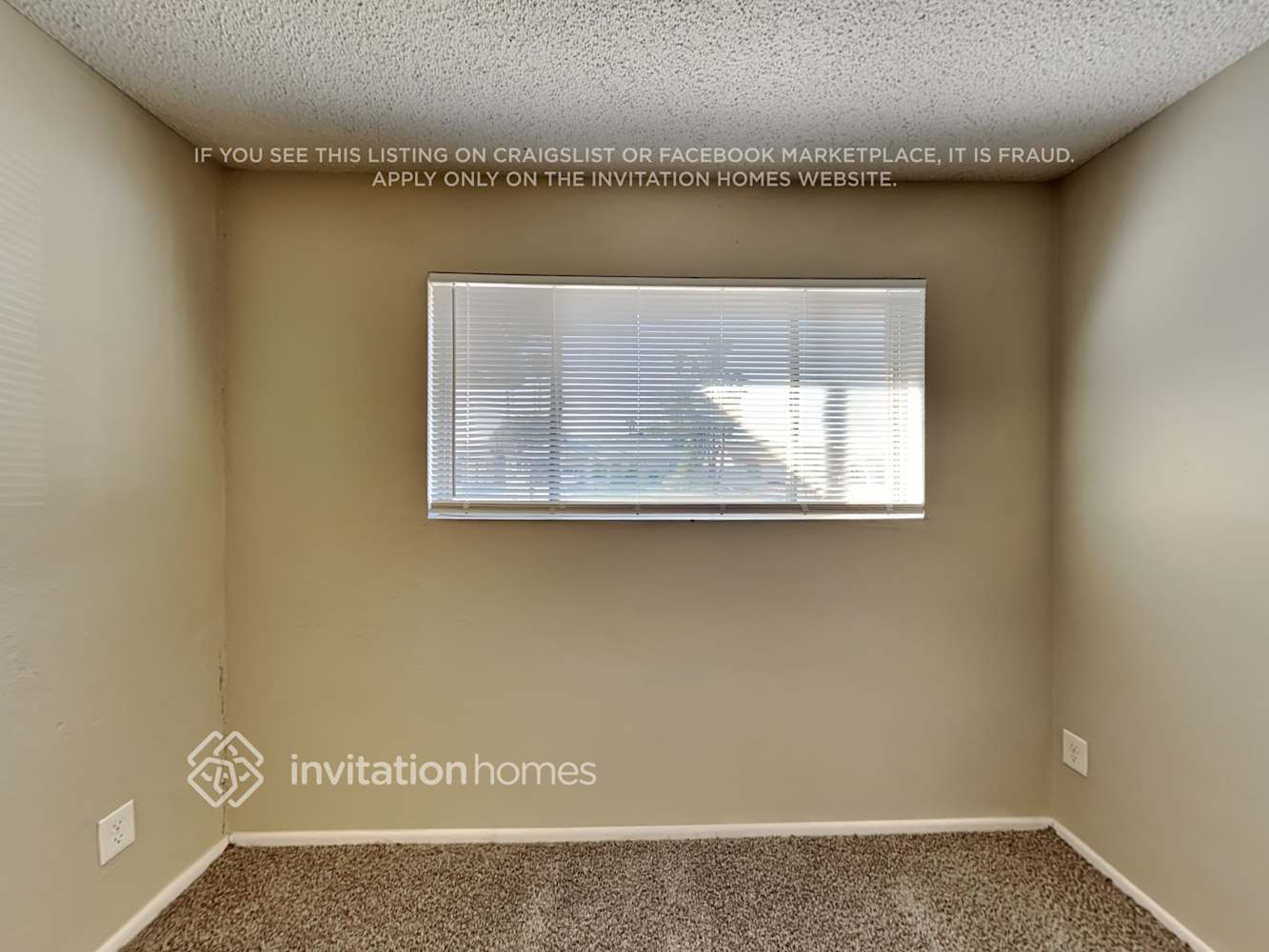 Building Photo - 5638 W Comet Ave