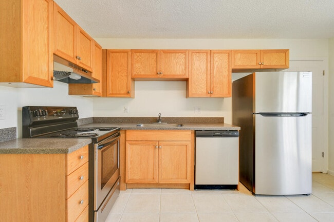 Building Photo - 8839 SE Hobe Ridge Ave
