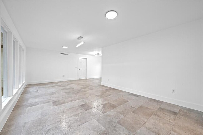 Building Photo - 1206 Timber Ln
