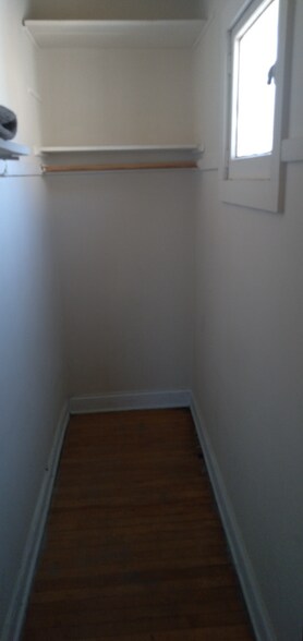 Building Photo - 3243 N Lockwood Ave