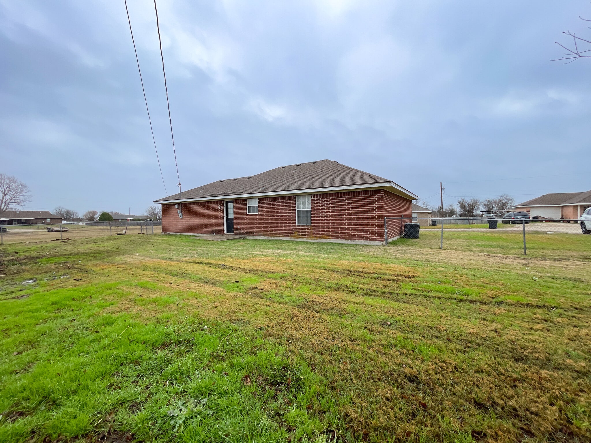 Building Photo - 177 Spring Country