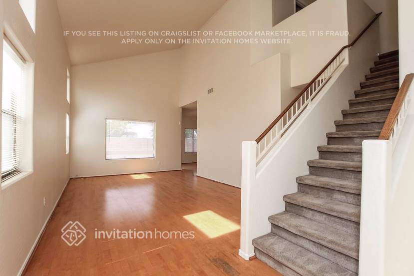 Building Photo - 14530 N 87th Ave