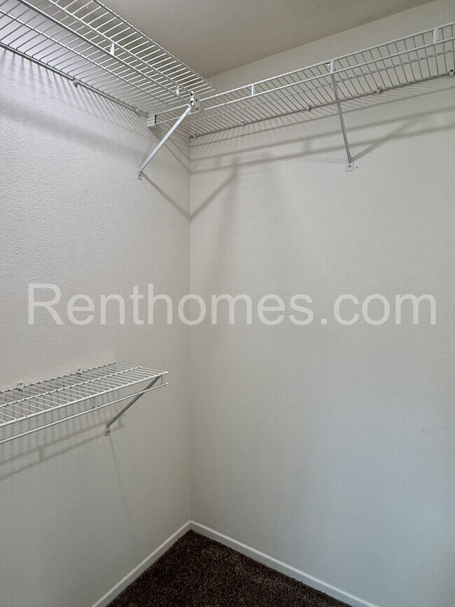Building Photo - 12710 Via Nieve
