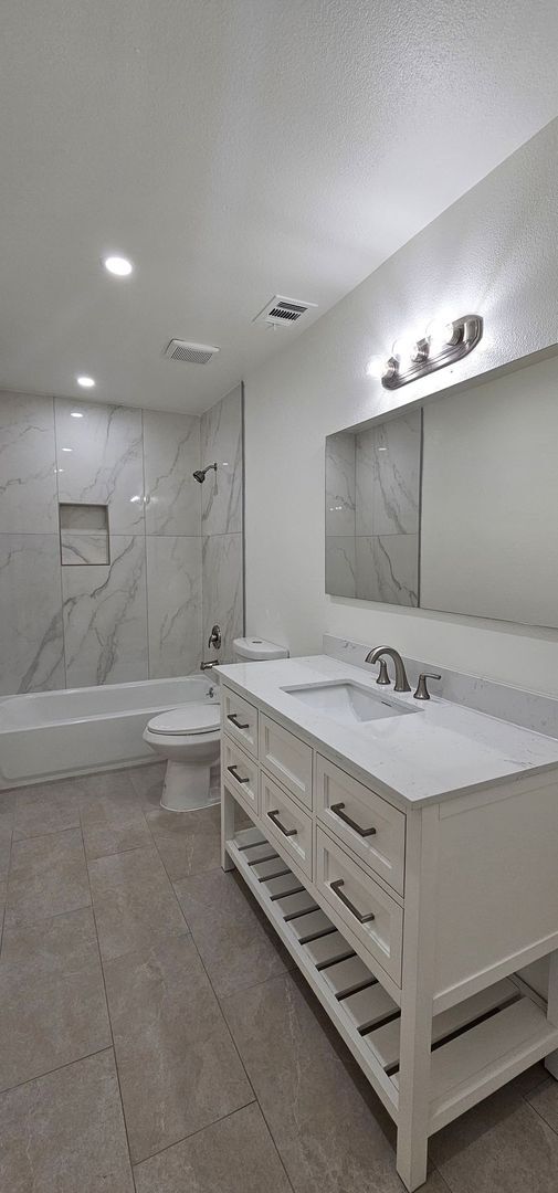 Building Photo - 809 Capehart Ct