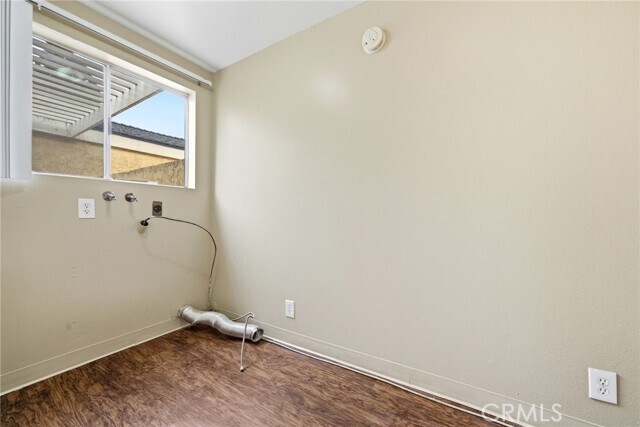 Building Photo - 3340 E Collins Ave