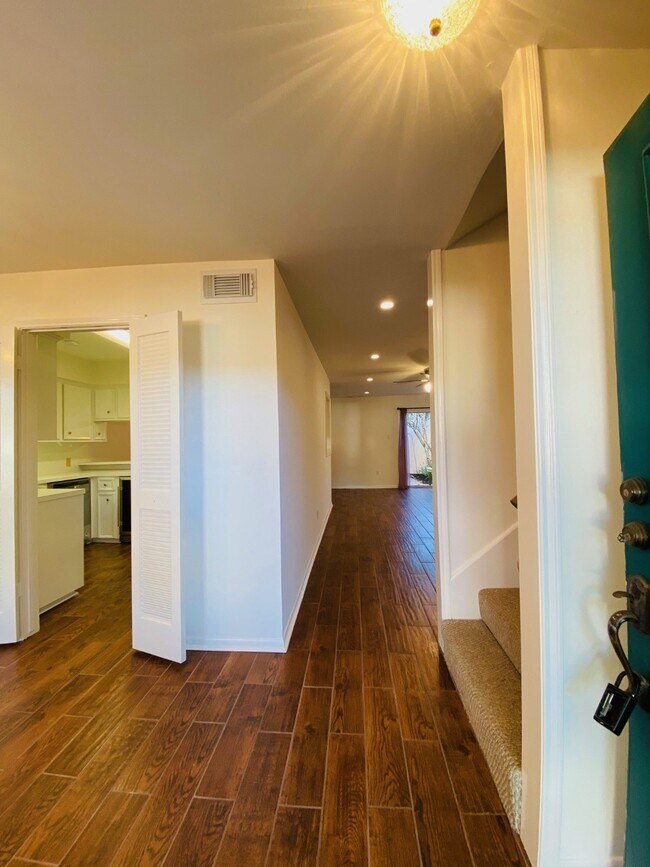 Building Photo - 30 River Creek Way