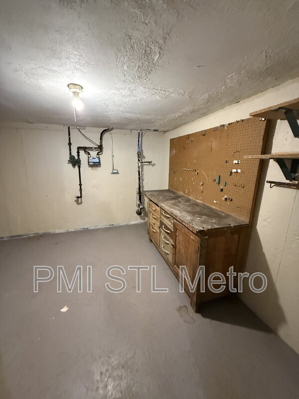 Building Photo - 1238 Hoyt Dr