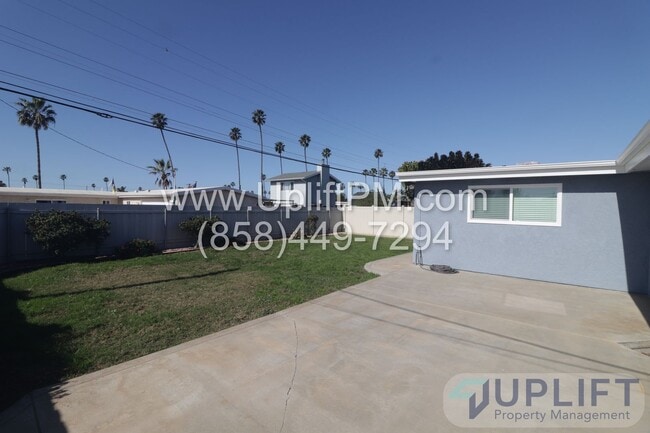 Building Photo - Beautiful 3 Bed, 2 Bath Home with Large Yard in Imperial Beach