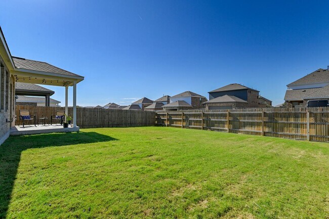 Building Photo - 1349 Eagle Ray St