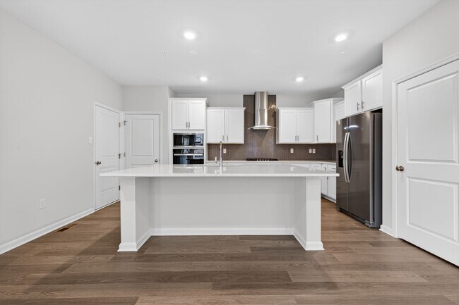 Building Photo - 462 Herringbone Wy