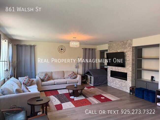 Building Photo - 861 Walsh St