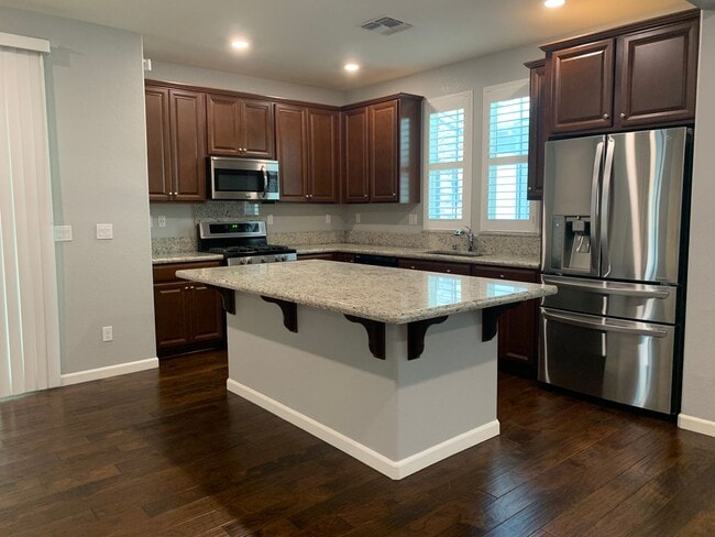 Building Photo - Designer Inspired 4x3 Stunning Home with Bonus Room and 2 Car Garage!