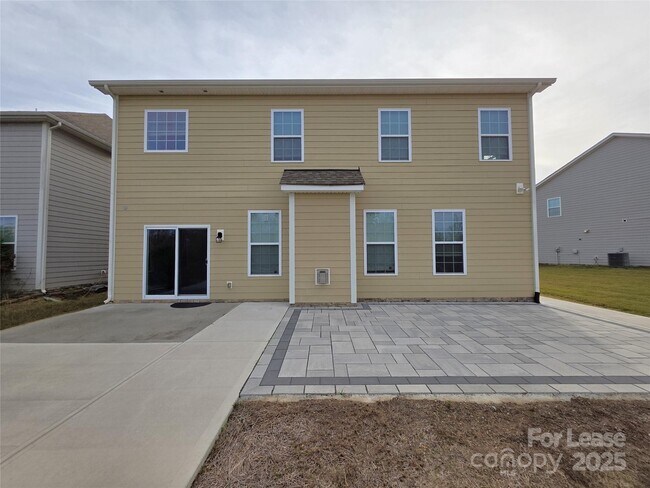 Building Photo - 11210 Streamwood Ln NW