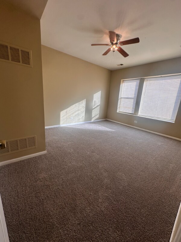 Building Photo - 7223 S Euclid Ave