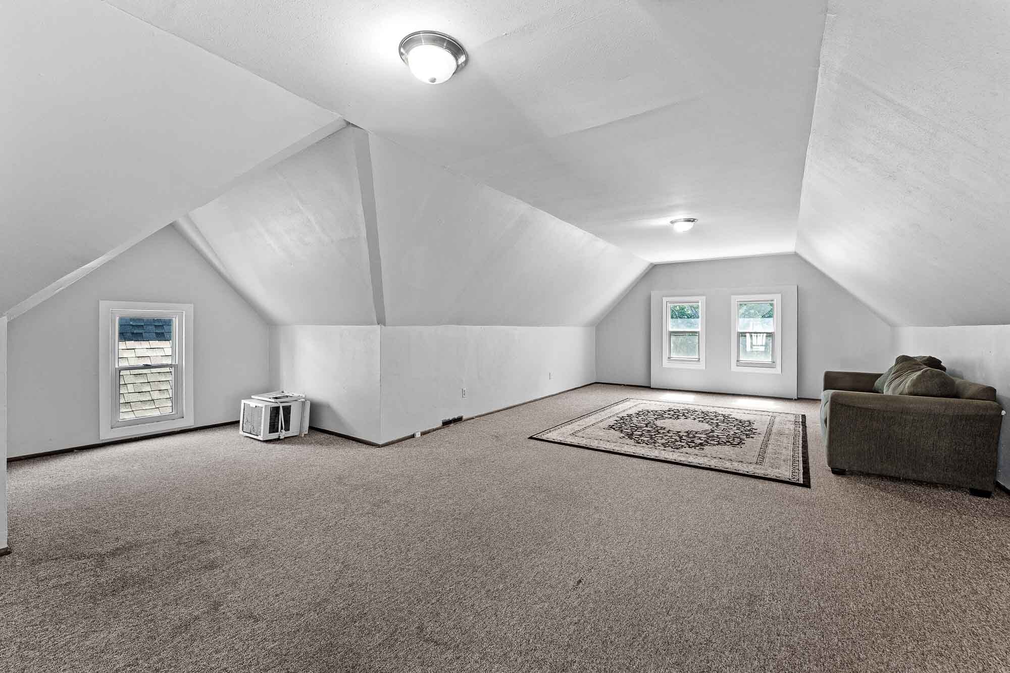 Building Photo - 322 W Wilson St