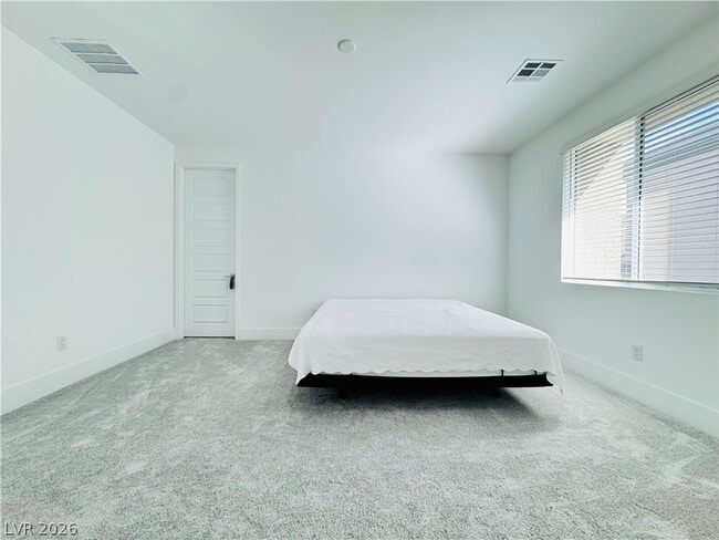 Building Photo - 338 Kandinsky Ct