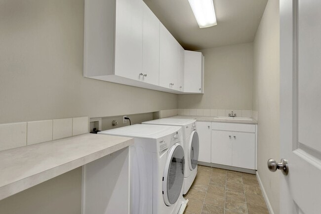 Building Photo - 21114 NW Galice Ln