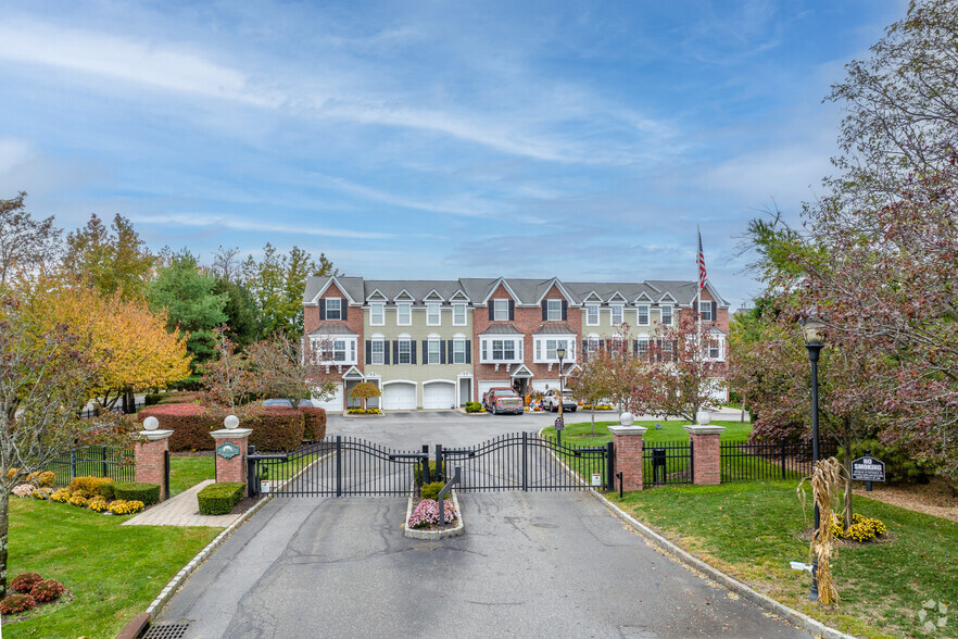 Gated Community Entrance - Chatham Square