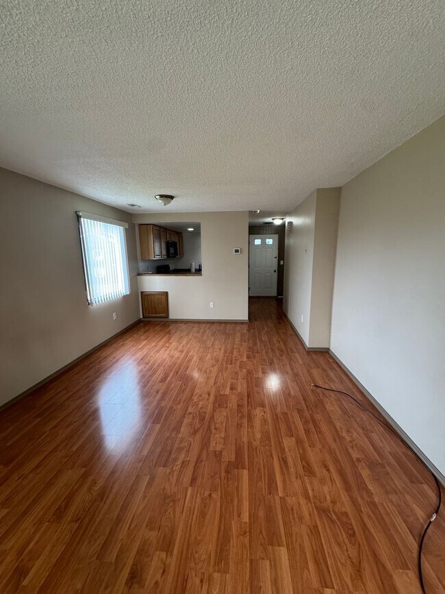 Building Photo - 10245 Jamestown Dr