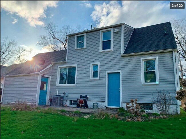 Building Photo - 8 Morse Pl