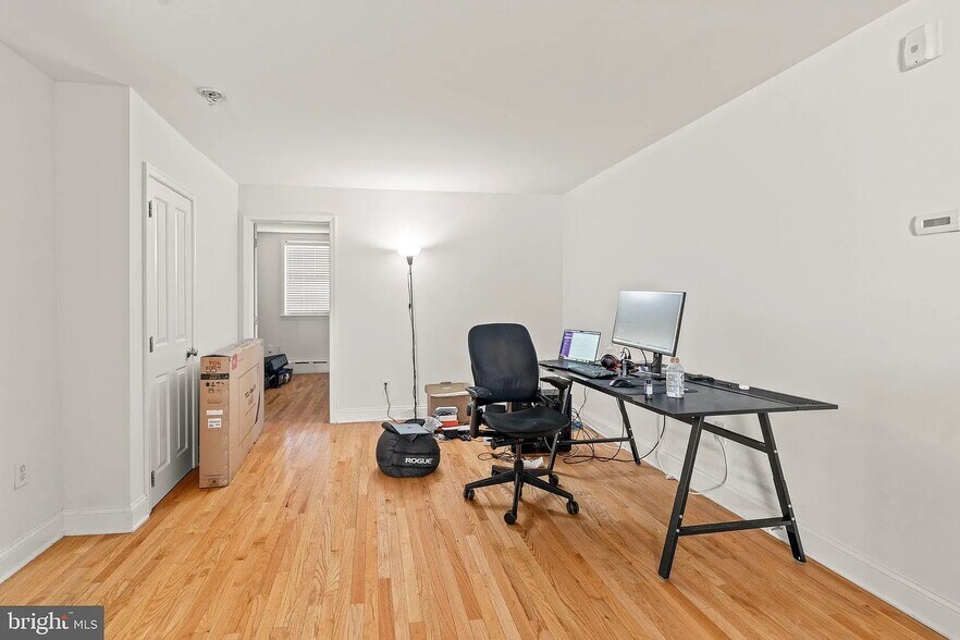 Building Photo - 822 Fitzwater St