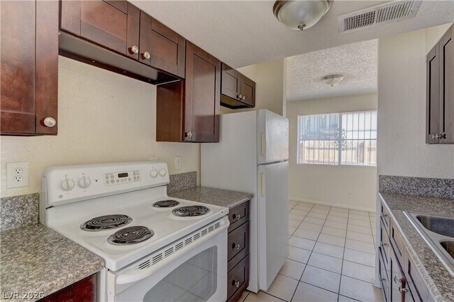 Building Photo - 3639 Kolendo Ct