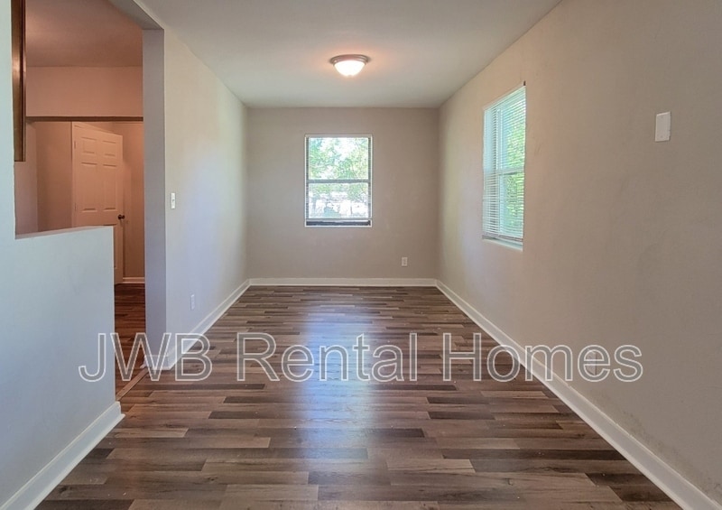 Building Photo - 2820 Calloway Cir