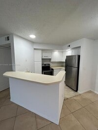 Building Photo - Spacious 2-bed, 2-bath apartment - Ponte Verde at Palm Beach Lakes