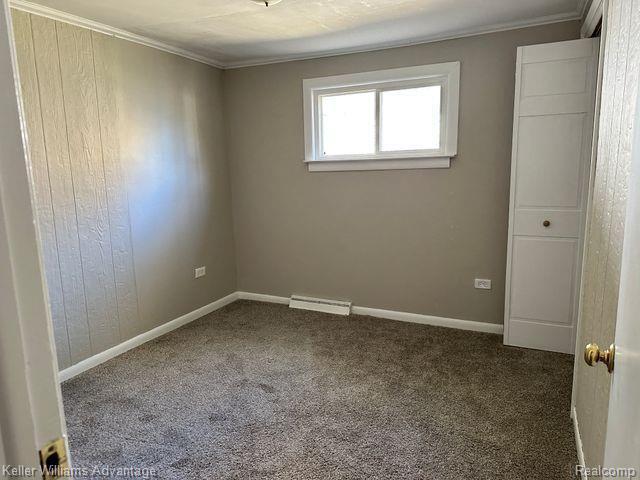 Building Photo - 2365 Rolandale St