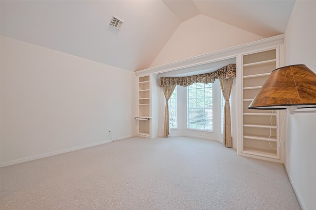 Building Photo - 36 Watermill Pl