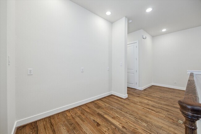 Building Photo - 4409 Schuler St