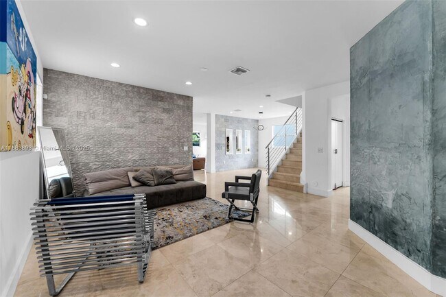 Building Photo - 11229 NW 44th Terrace