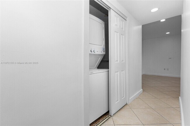 Building Photo - 251 NW 110th St