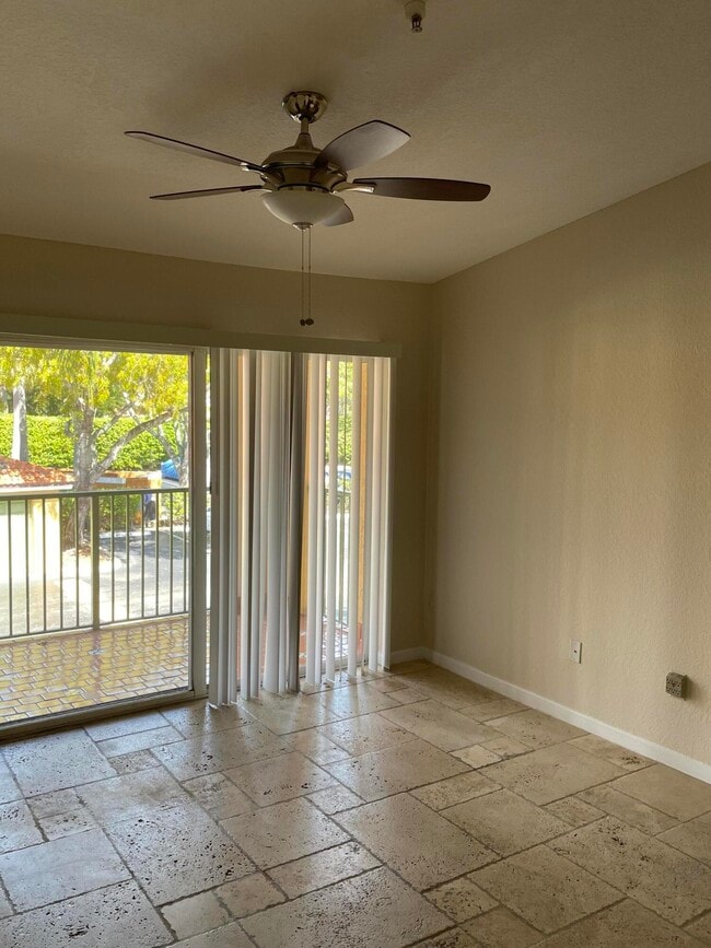 Building Photo - 160 Yacht Club Way