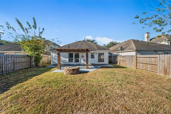 Building Photo - 9307 Sunlit Park Dr