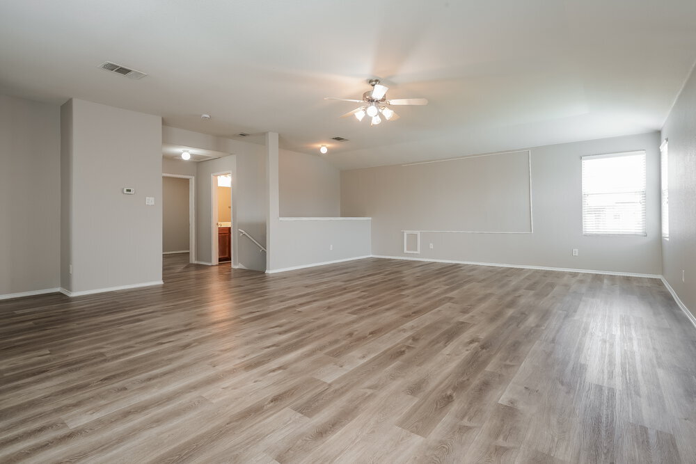 Building Photo - 1625 Grassy View Dr