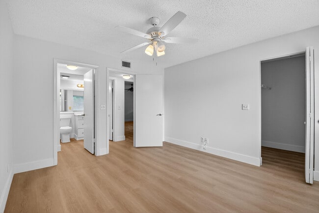 Building Photo - 4850 Sable Pine Cir