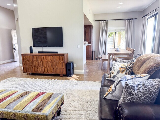 Building Photo - 54974 Oak-Tree