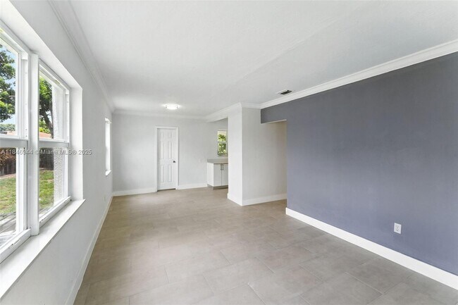 Building Photo - 1245 NW 84th Terrace