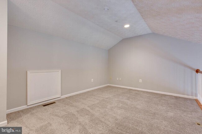 Building Photo - 3318 Hibiscus Ct