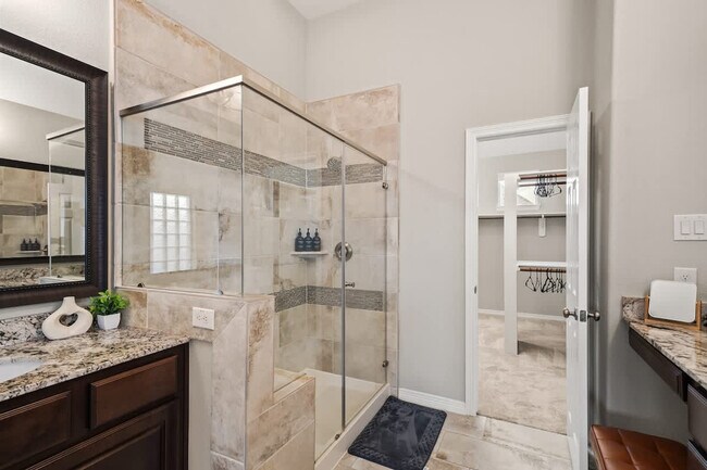 Building Photo - 10605 Enclave Springs Ct