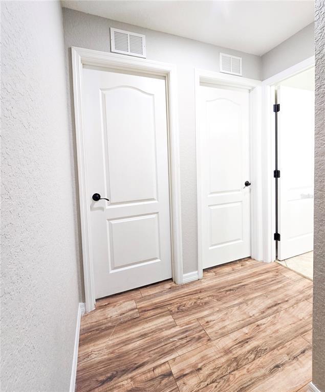 Building Photo - 3519 Kenwood Crossing