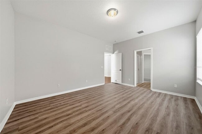Building Photo - 403 Laguna Mill Dr