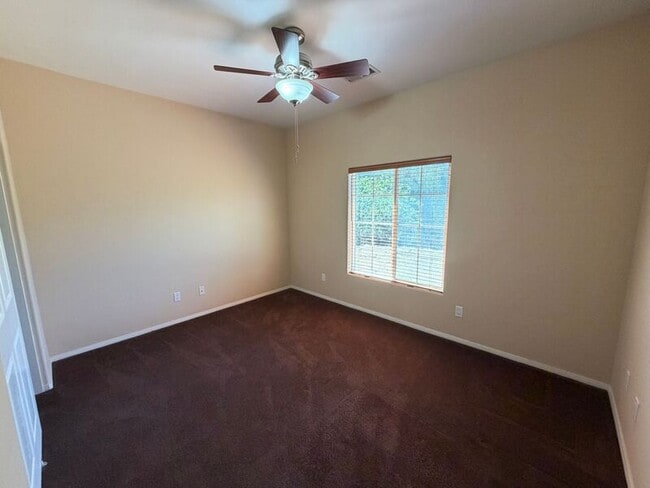 Building Photo - 32596 Galleano Ave