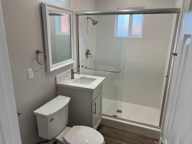 Building Photo - 122 Jefferson Ave