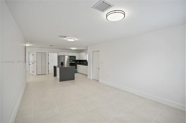 Building Photo - 5823 NW 30th Ave