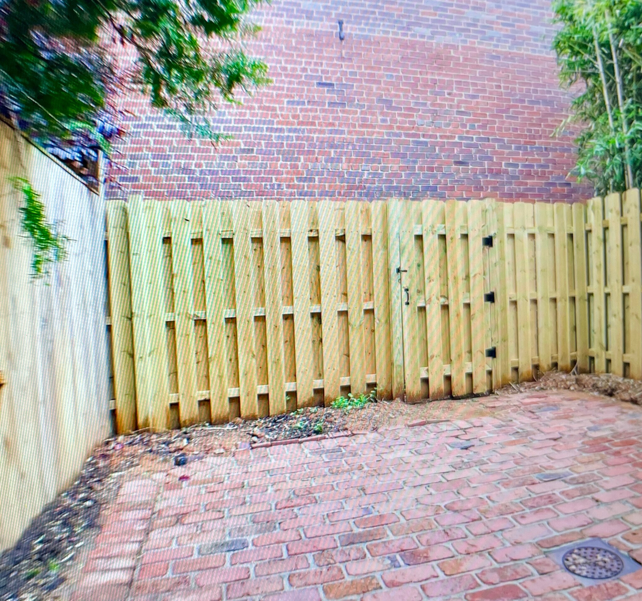 Building Photo - 1602 E St SE