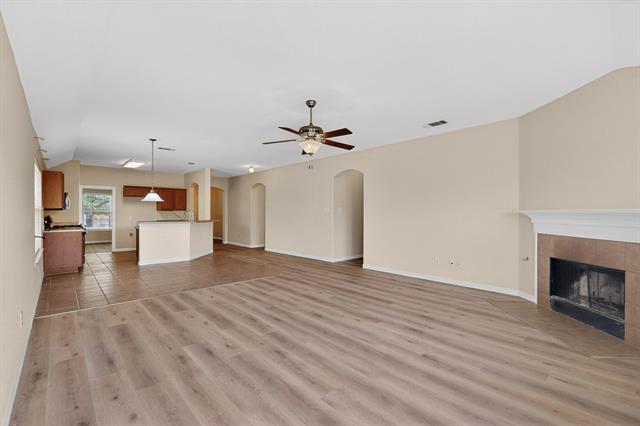 Building Photo - 2008 Jasmine Valley Drive